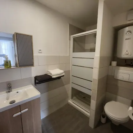 Pied A Terre Tout Confort Bar-le-Duc Exterior foto